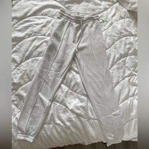 Aritzia Sunday Best Celine joggers